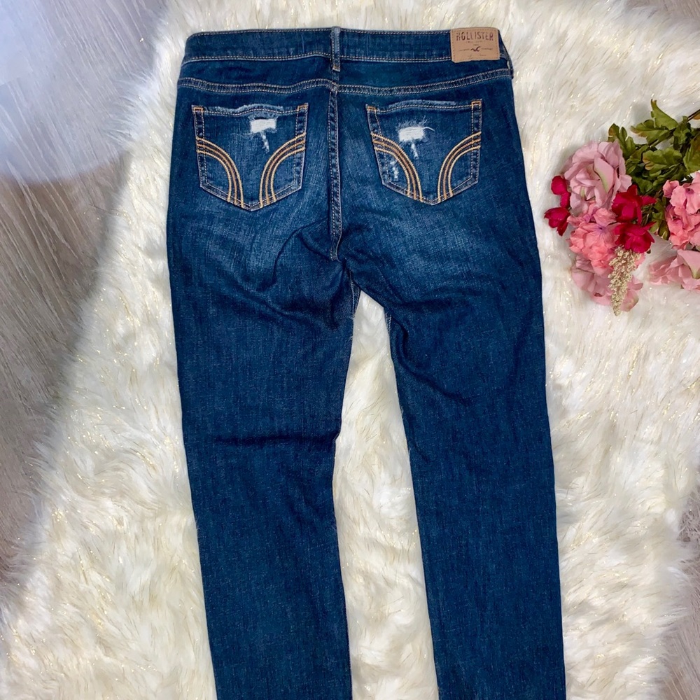 Hollister distressed straight jeans